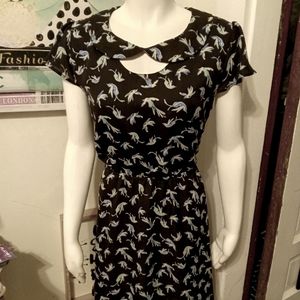 1x Lauren Conrad Bird Fit & Flare Dress